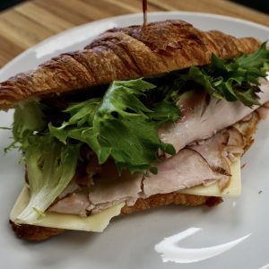 Turkey, White Cheddar & Cranberry Aioli